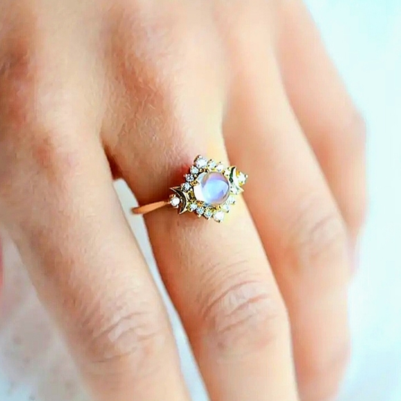 Mystical Moonstone statement ring - Picture 2 of 3